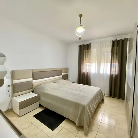 Delight City Apartment Kavaje Exterior photo